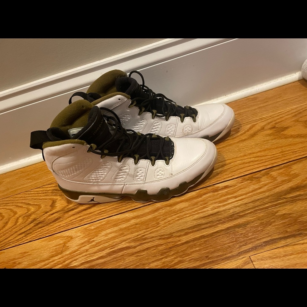 Retro Jordan 9 “Statue” - Size 11